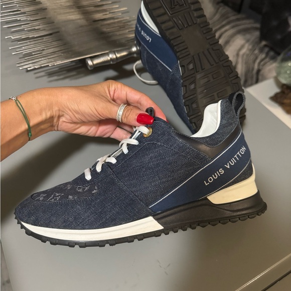 LOUIS VUITTON DENIM SNEAKER SIZE 39 (9 US) - Picture 9 of 9